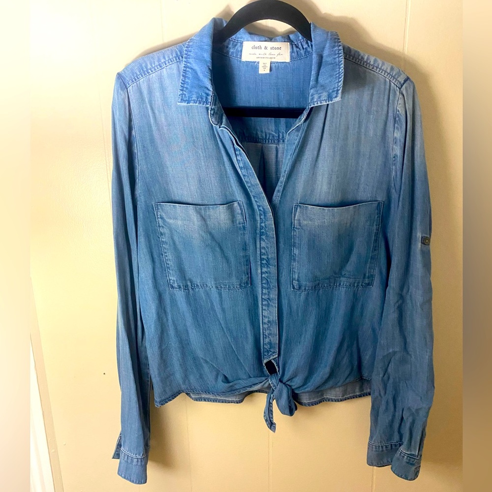 Cloth and Stone by Anthropologie Demin Chambray Tie Top
